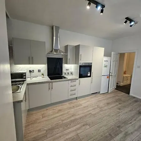 Lovely City Home + Free Parking Manchester Exterior photo